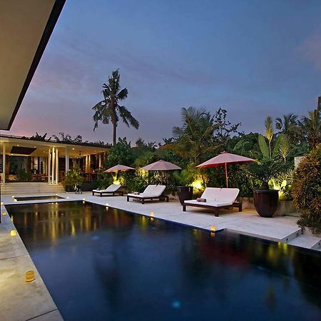Villa Mona Canggu Стая снимка