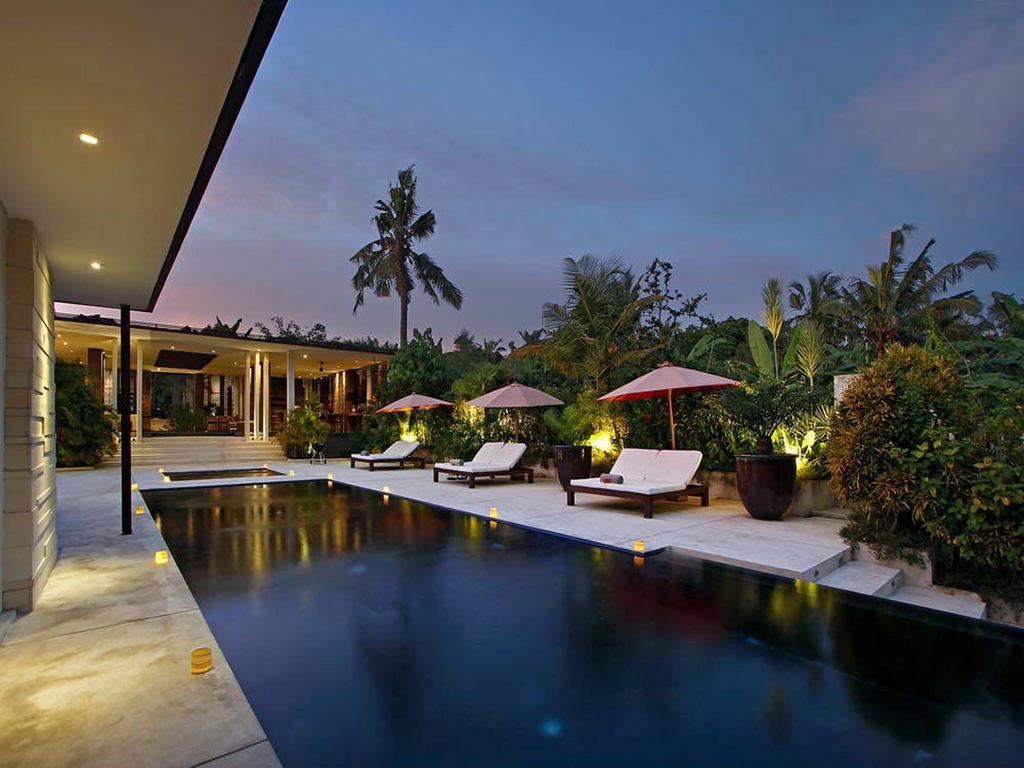 Villa Mona Canggu Стая снимка